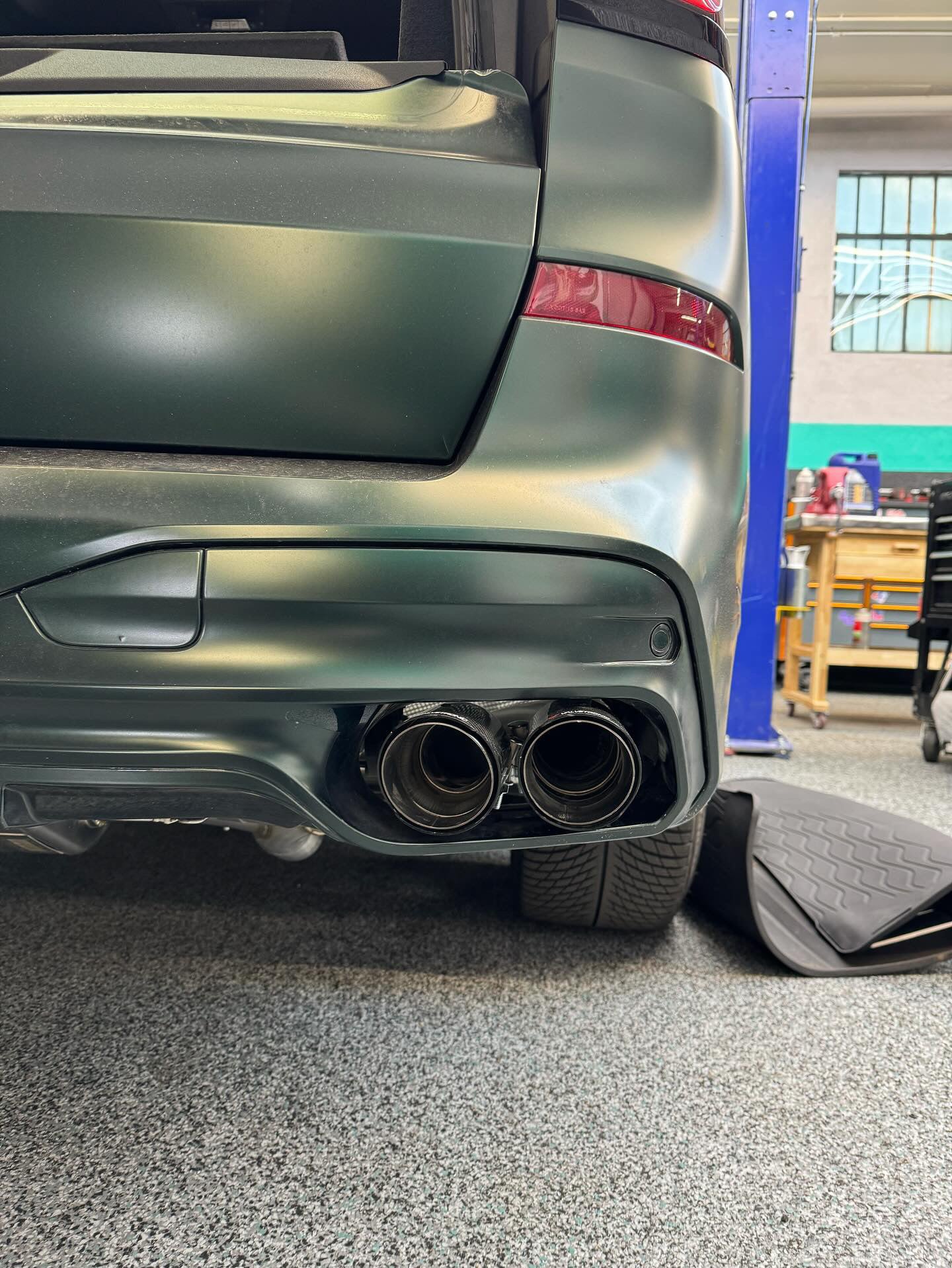 BMW X7 M50i / X7 M60i and Alpina XB7 Valved Sport Exhaust System
